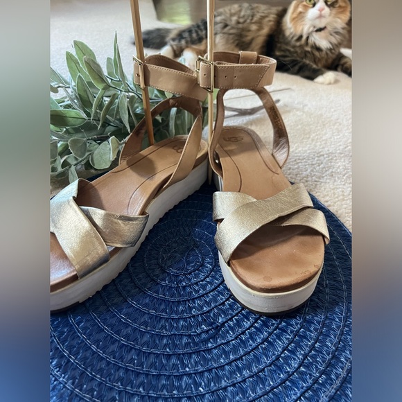 UGG TIPTON METALLIC GOLD - Picture 4 of 4